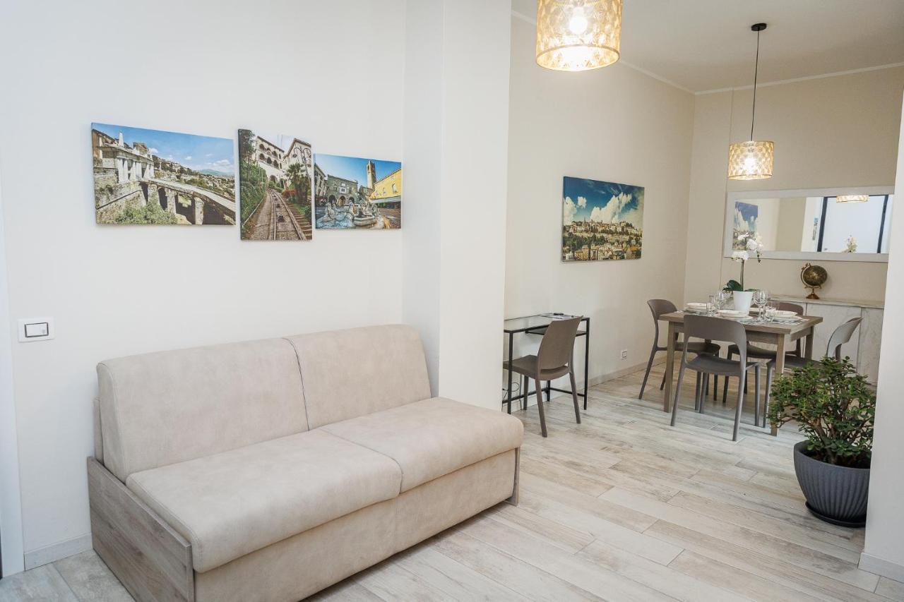 Snt Apartment - City Center Бергамо Экстерьер фото