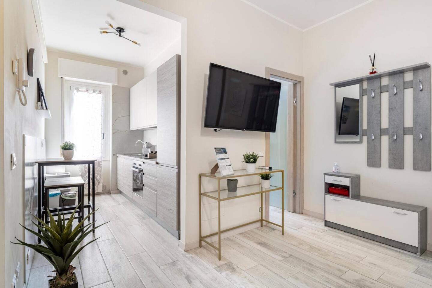 Snt Apartment - City Center Бергамо Экстерьер фото