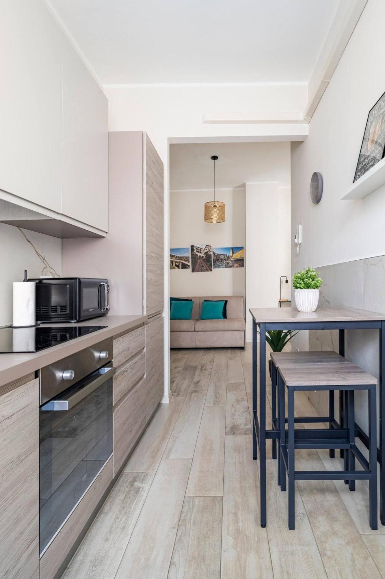 Snt Apartment - City Center Бергамо Экстерьер фото
